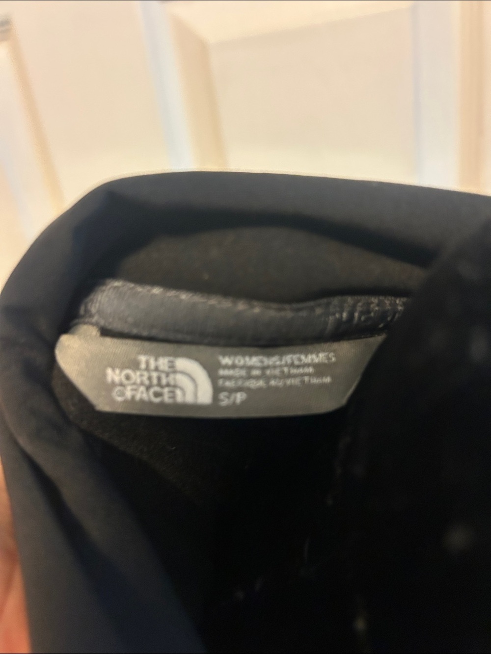 The North Face Women's Two-Tone Gray Utility Jacket - Picture 2 of 7